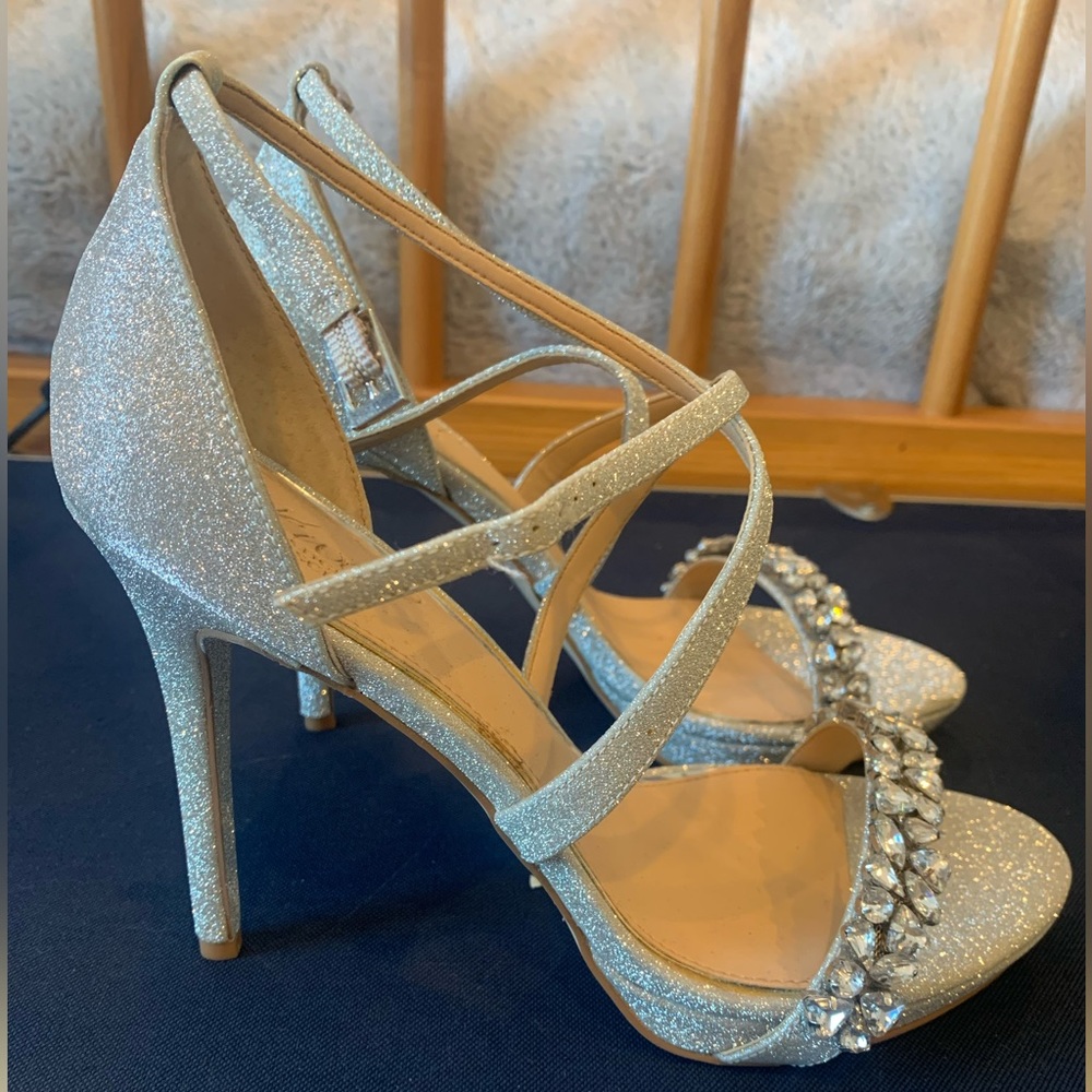 Badgley Mischka Jewel Woman’s High Heel Size 8 1/2